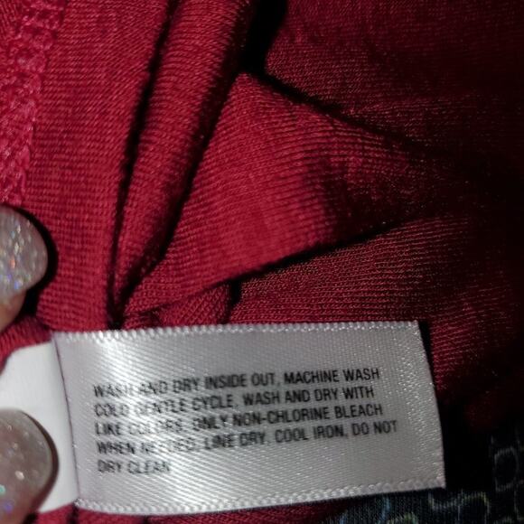 Gap medium asymmetrical maroon tank top - Picture 12 of 12